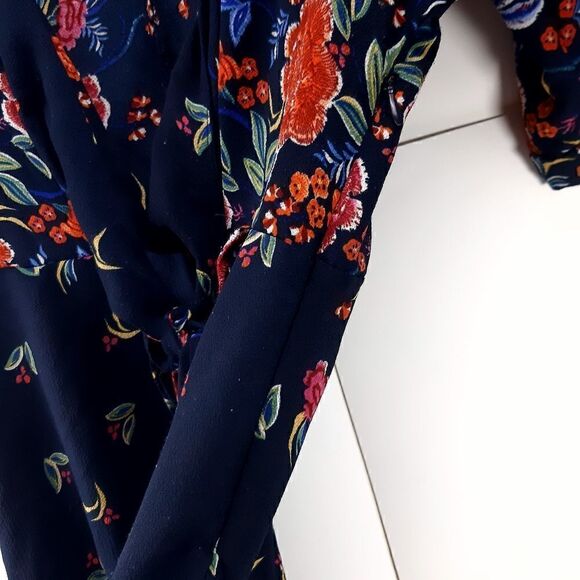 Selfie Leslie women's Blue Floral Print V-Neck Mini faux Wrap Dress Size S - Picture 6 of 10